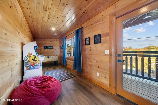 2081 Kerr Rd, Sevierville, TN 37876