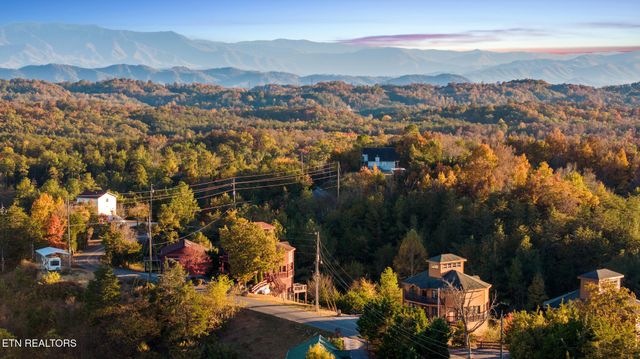 2081 Kerr Rd, Sevierville, TN 37876