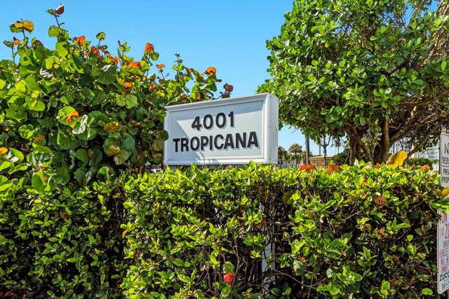 4001 S Ocean Boulevard 209, South Palm Beach, FL 33480