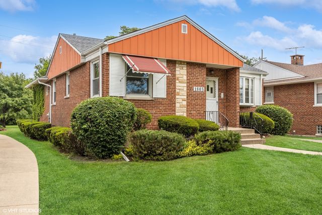 1803 Balmoral Avenue, Westchester, IL 60154