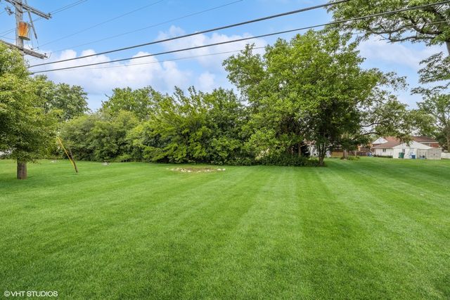1803 Balmoral Avenue, Westchester, IL 60154