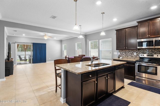 10100 DOGWOOD CREEK Drive, Jacksonville, FL 32222