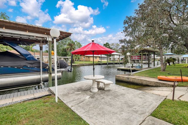 4121 S Roosevelt Point, Homosassa, FL 34448