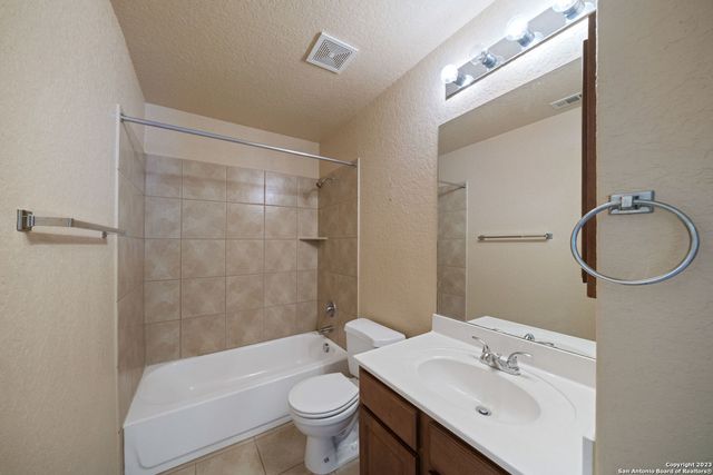 10318 PINEHURST RUN, San Antonio, TX 78239