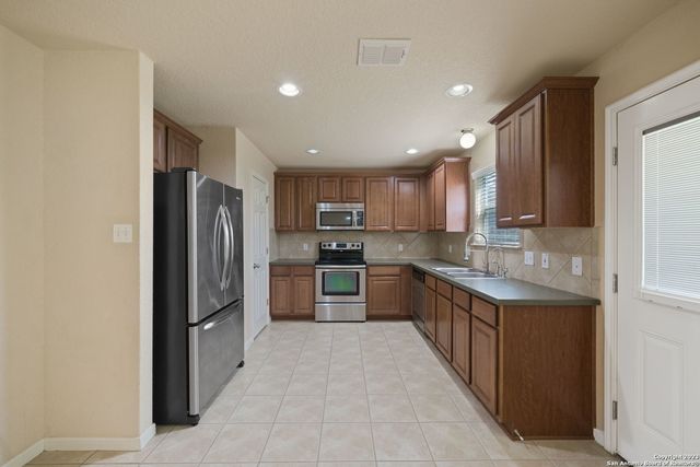 10318 PINEHURST RUN, San Antonio, TX 78239