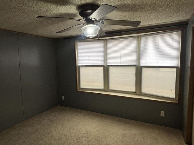 1143 Regina Trail, Wayland, MI 49348