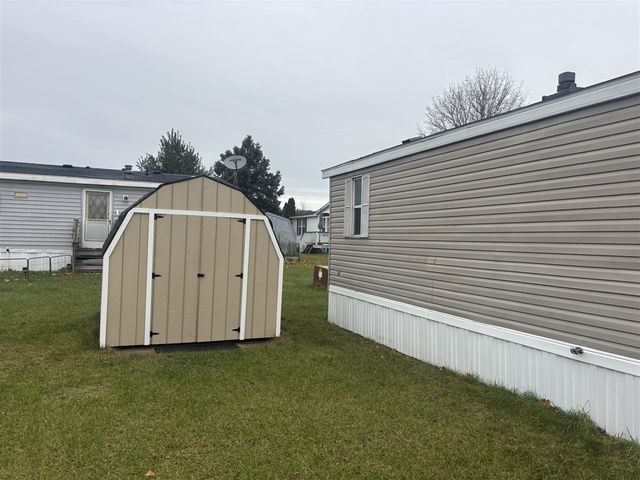 1143 Regina Trail, Wayland, MI 49348