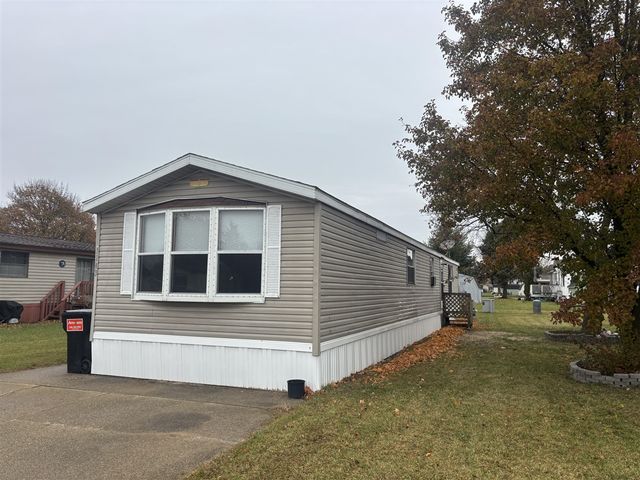 1143 Regina Trail, Wayland, MI 49348