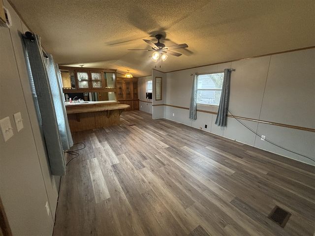 1143 Regina Trail, Wayland, MI 49348