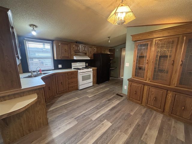 1143 Regina Trail, Wayland, MI 49348