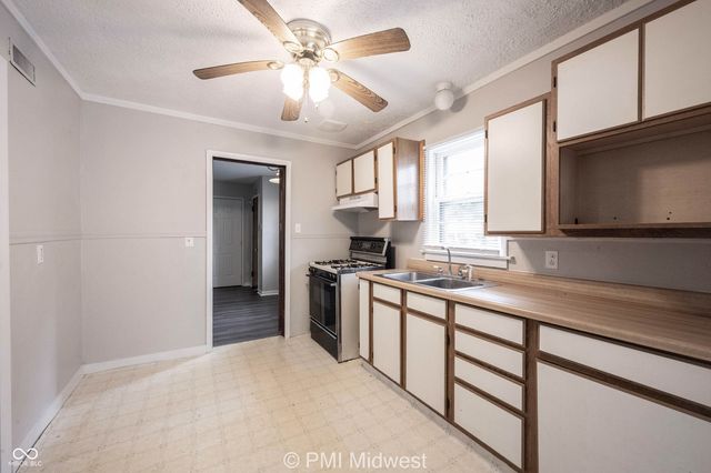 2121 Euclid Drive, Anderson, IN 46011