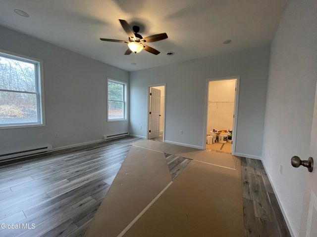 35 Newland Road, Stillwater Village, NY 12170