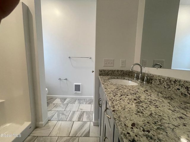 35 Newland Road, Stillwater Village, NY 12170