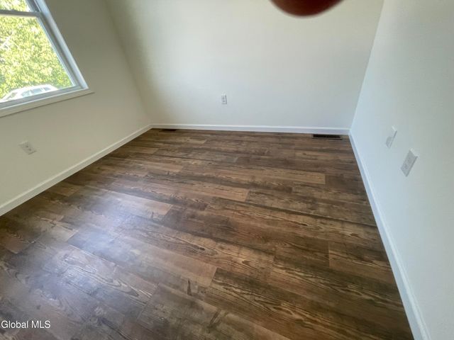 35 Newland Road, Stillwater Village, NY 12170