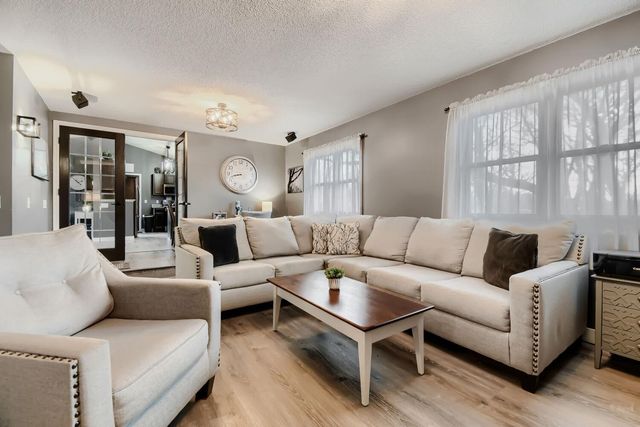 7841 Corey Path, Inver Grove Heights, MN 55076