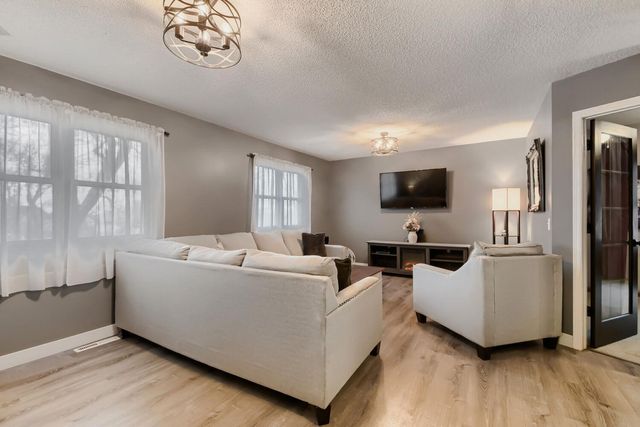 7841 Corey Path, Inver Grove Heights, MN 55076