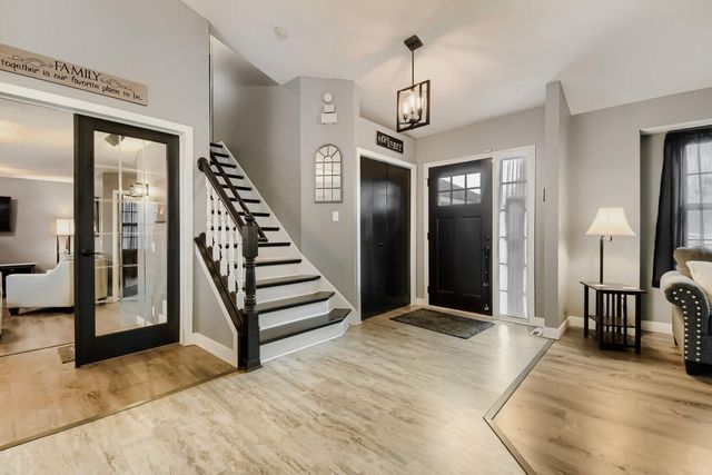 7841 Corey Path, Inver Grove Heights, MN 55076