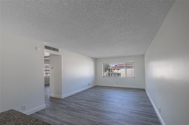 3218 CORAL RIDGE DR 3218, Coral Springs, FL 33071
