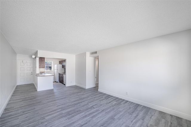 3218 CORAL RIDGE DR 3218, Coral Springs, FL 33071