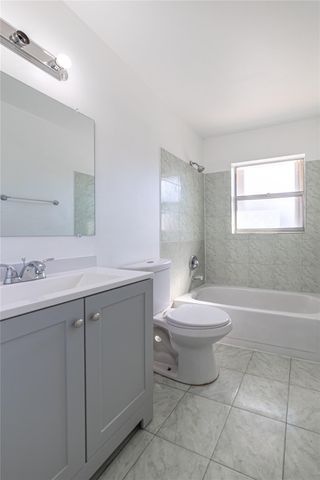 3218 CORAL RIDGE DR 3218, Coral Springs, FL 33071