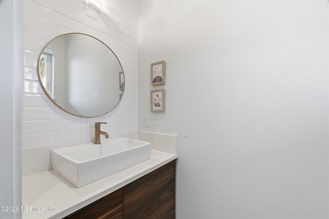 145 8TH Street, Atlantic Beach, FL 32233