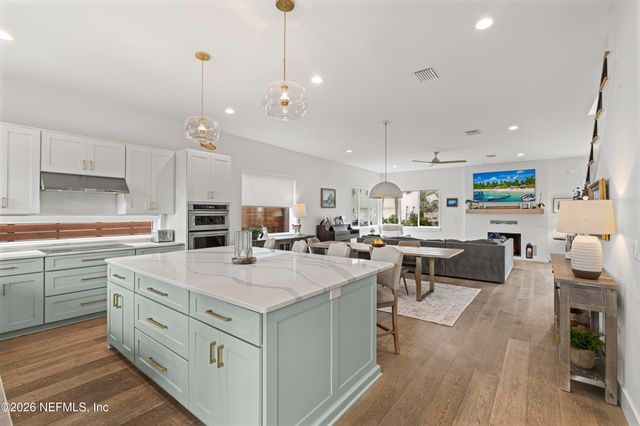 145 8TH Street, Atlantic Beach, FL 32233