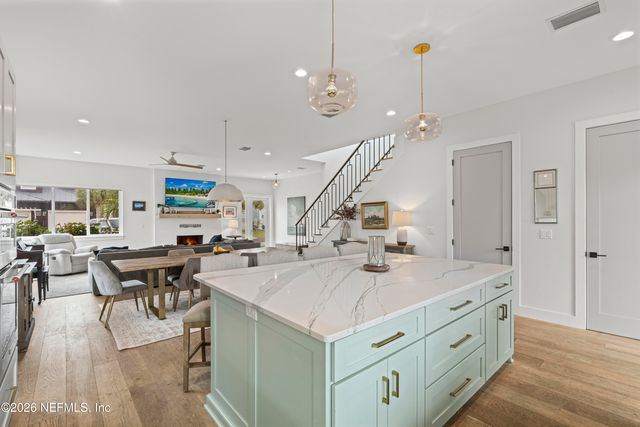 145 8TH Street, Atlantic Beach, FL 32233