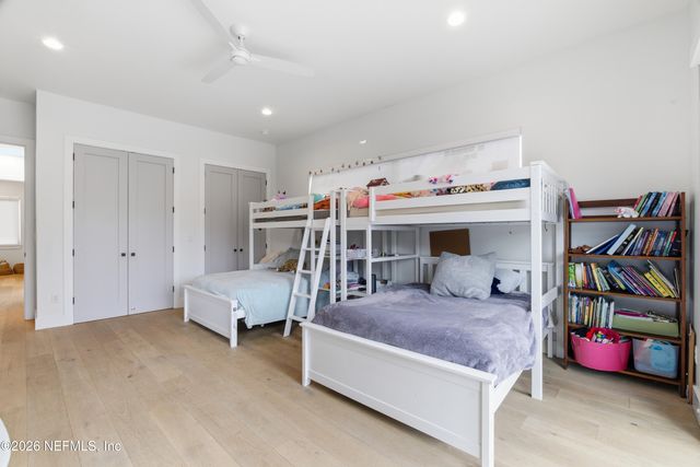 145 8TH Street, Atlantic Beach, FL 32233