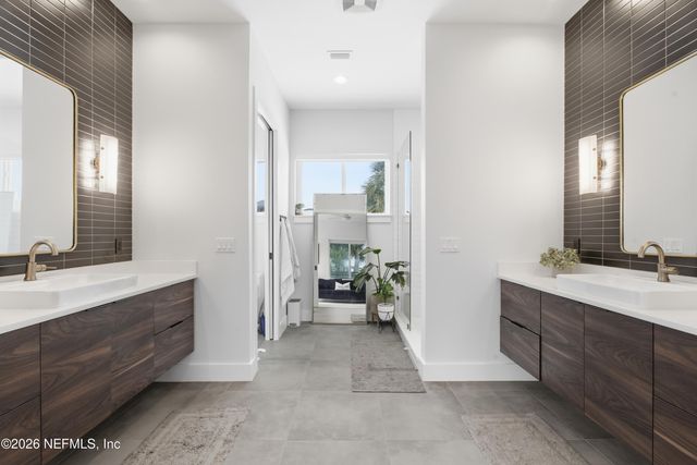 145 8TH Street, Atlantic Beach, FL 32233