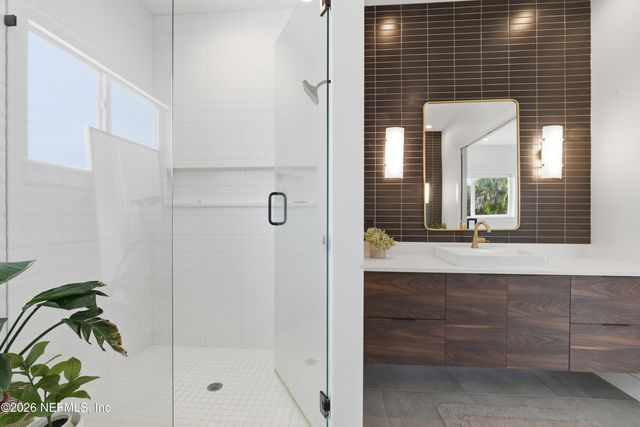 145 8TH Street, Atlantic Beach, FL 32233