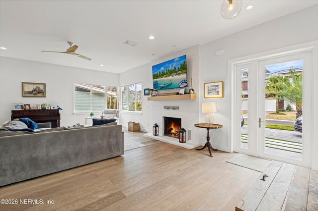 145 8TH Street, Atlantic Beach, FL 32233