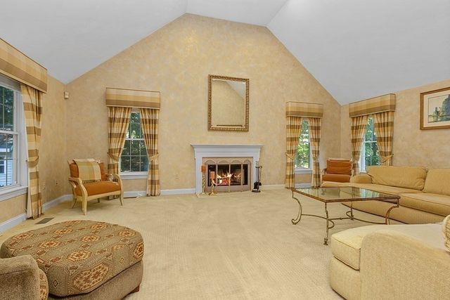 4 Dorset Drive, Walpole, MA 02032