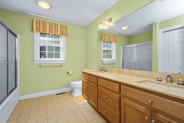 4 Dorset Drive, Walpole, MA 02032