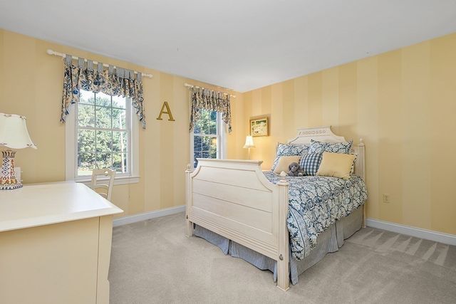 4 Dorset Drive, Walpole, MA 02032