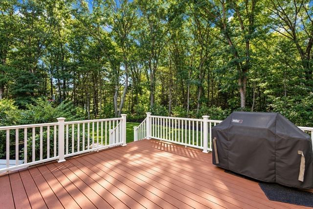 4 Dorset Drive, Walpole, MA 02032