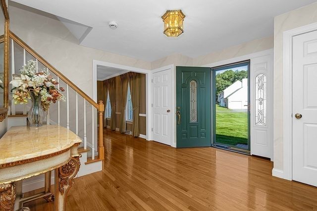 4 Dorset Drive, Walpole, MA 02032