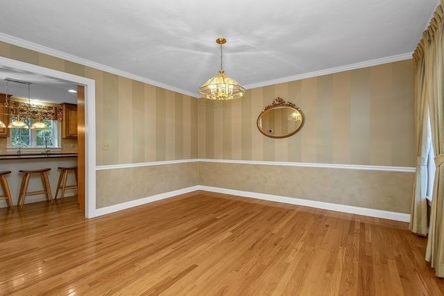 4 Dorset Drive, Walpole, MA 02032