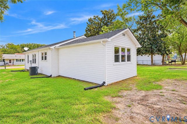 1308 Tabb Ave, Hopewell, VA 23860