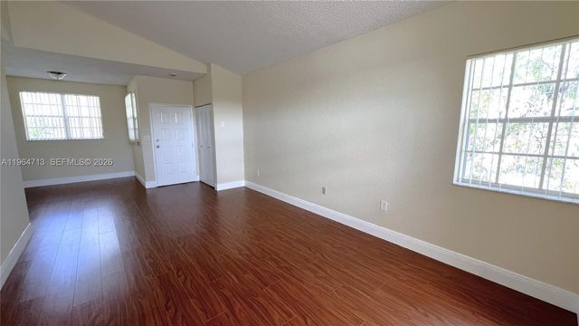 2860 N Oakland Forest Dr CLUB2, Oakland Park, FL 33309