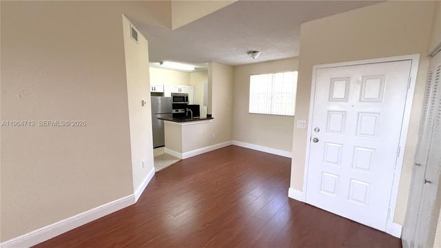 2860 N Oakland Forest Dr CLUB2, Oakland Park, FL 33309