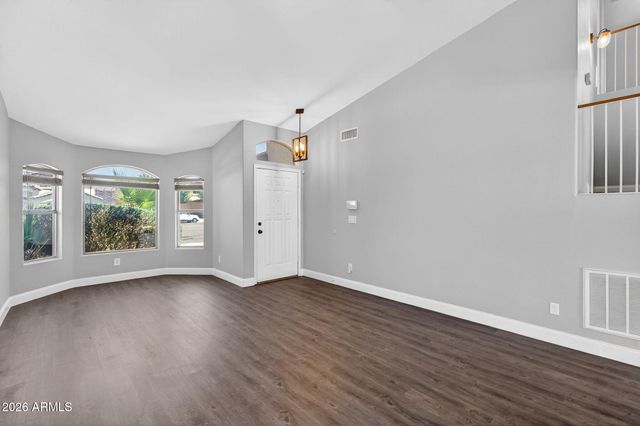 2208 S PEPPERTREE Court, Gilbert, AZ 85295