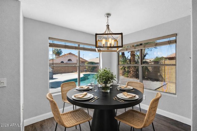 2208 S PEPPERTREE Court, Gilbert, AZ 85295