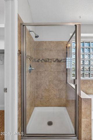 2208 S PEPPERTREE Court, Gilbert, AZ 85295