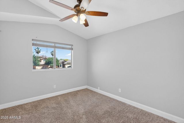 2208 S PEPPERTREE Court, Gilbert, AZ 85295