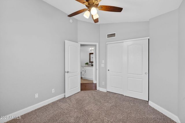2208 S PEPPERTREE Court, Gilbert, AZ 85295