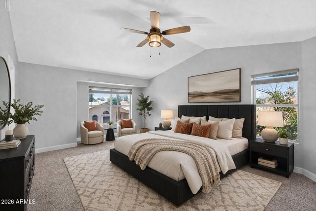 2208 S PEPPERTREE Court, Gilbert, AZ 85295