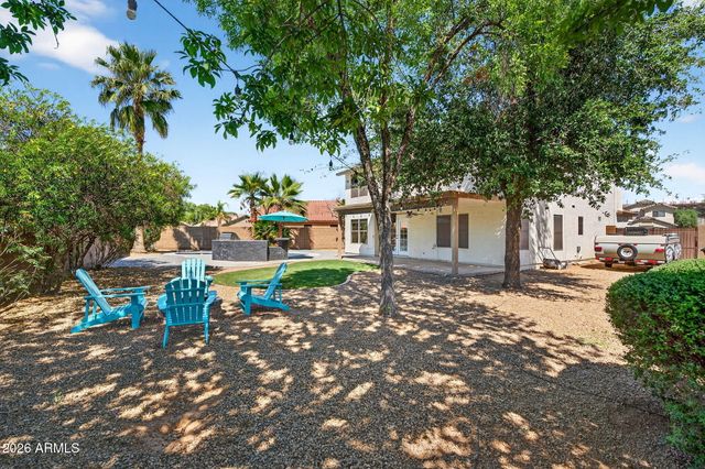 2208 S PEPPERTREE Court, Gilbert, AZ 85295