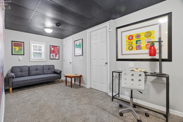 156 Beaver Court, Amherst, OH 44001