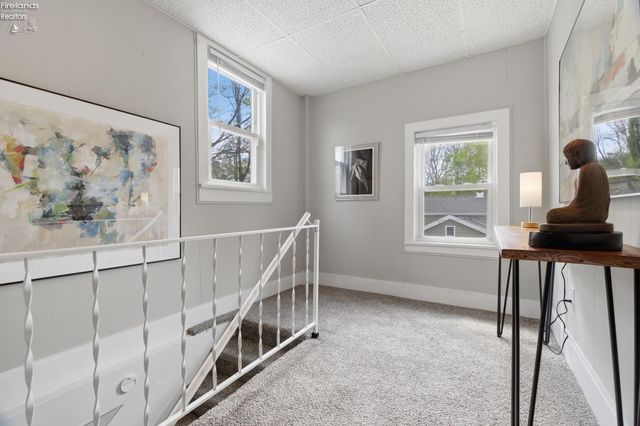 156 Beaver Court, Amherst, OH 44001