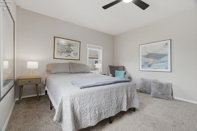 156 Beaver Court, Amherst, OH 44001